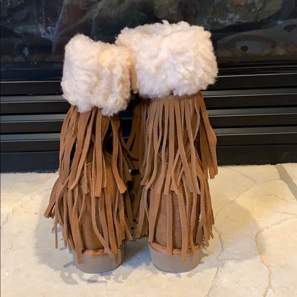 Wedge fringe boots - Picture 3 of 3